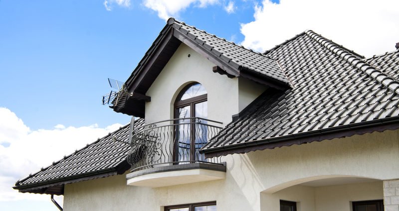 Year-Round Roof Maintenance Tips